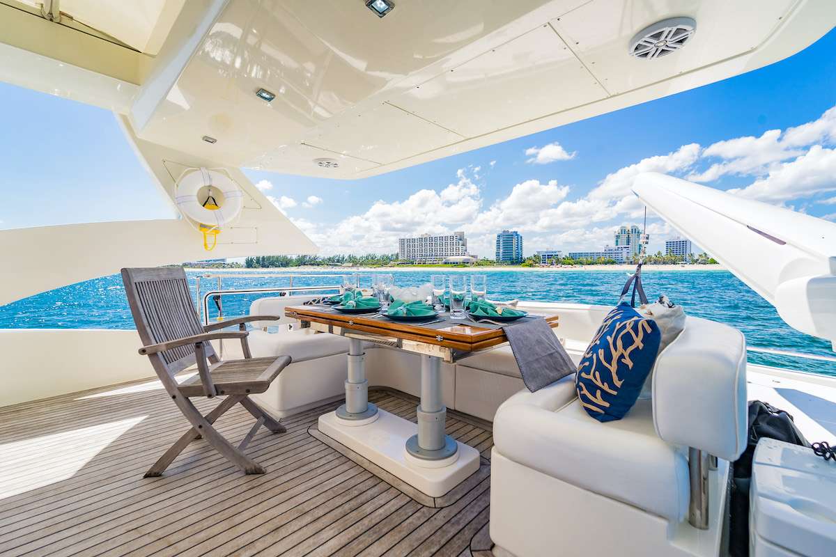 Aicon-80-yacht-rentals-miami