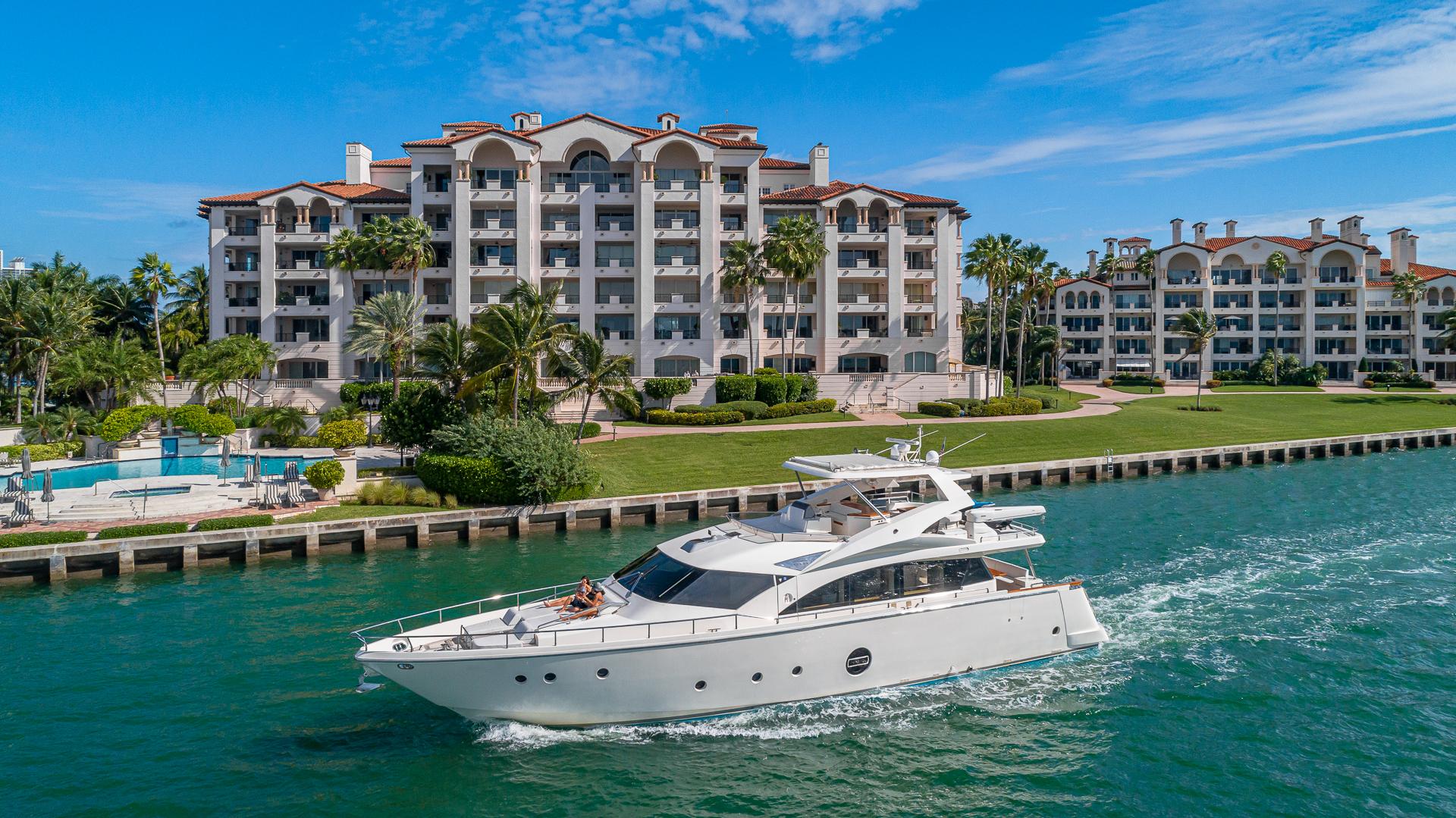 Aicon-80-yacht-rentals-miami