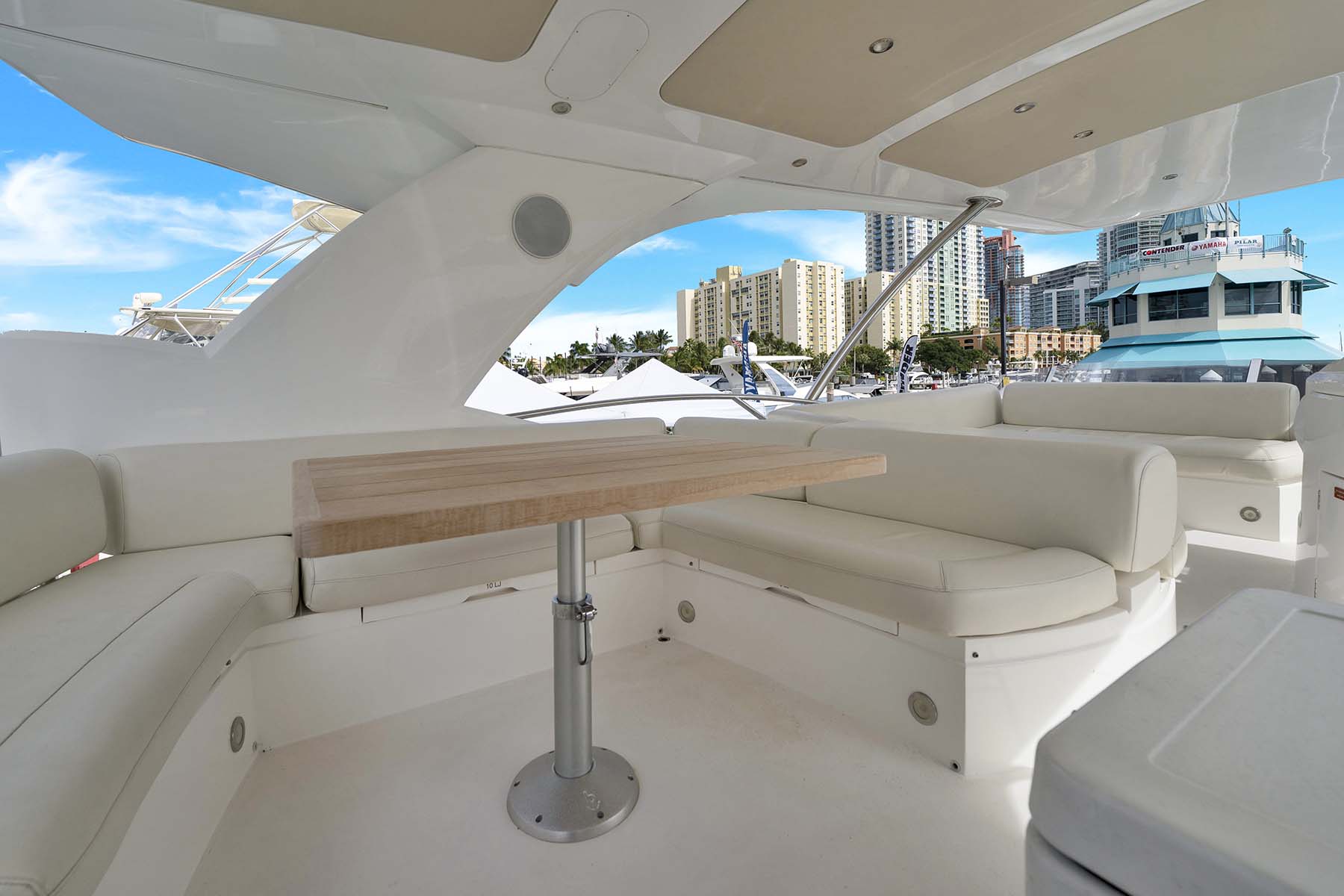 Sunseeker-Flybridge-70-yacht-rentals-miami